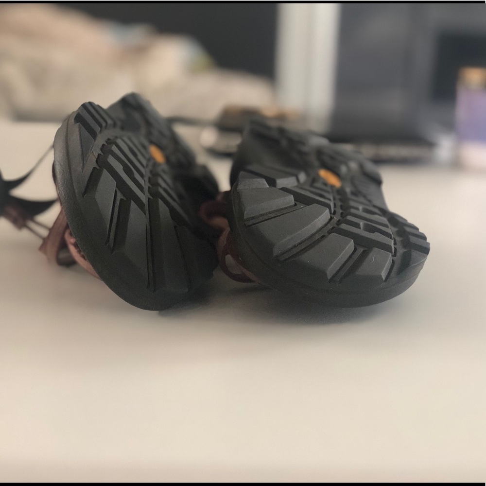 Chacos - Picture 6 of 9
